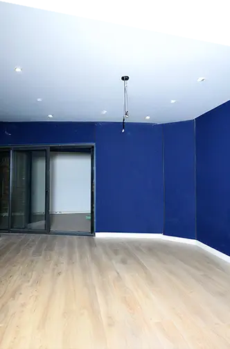 Finition parfaite, sans défaut visible